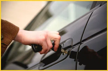 Exclusive Locksmith Service Canton, MA 781-203-8023 - 18-car-unlock